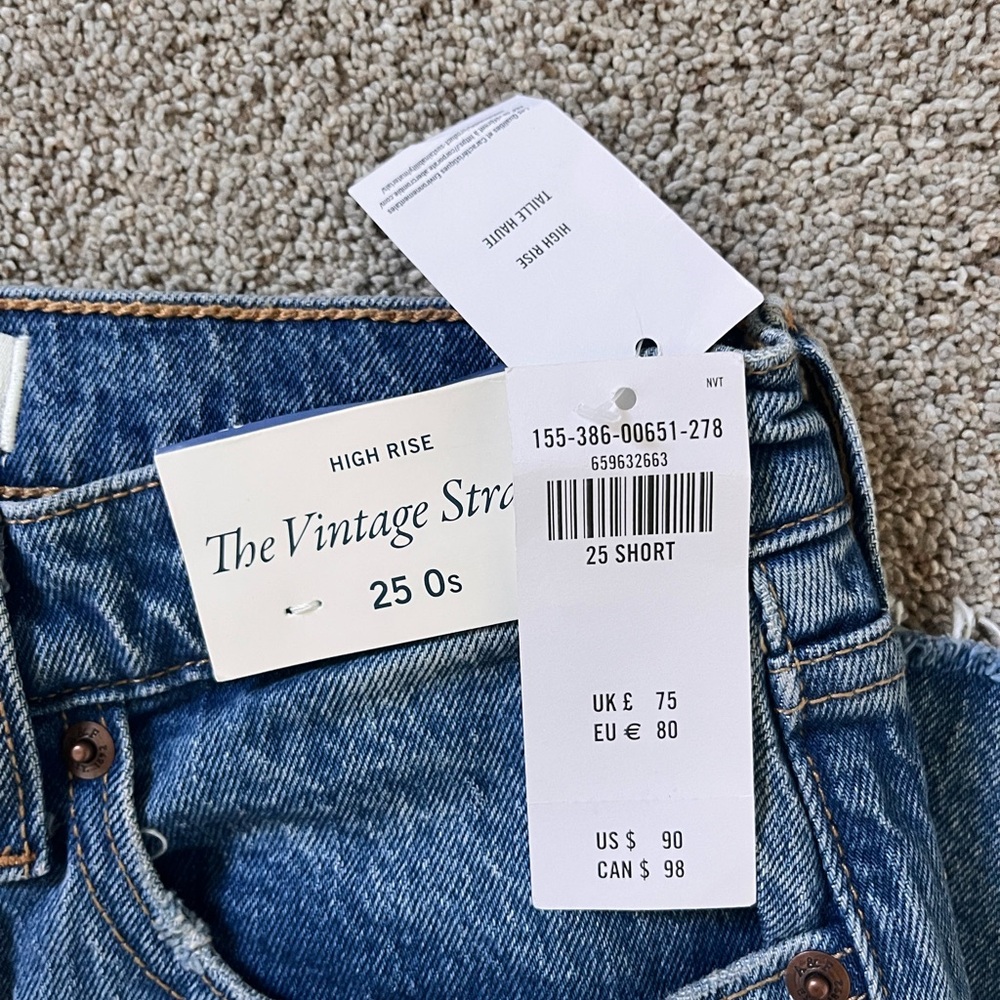 Abercrombie & Fitch High Rise Vintage Straight NWT